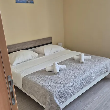 Leonardo 1 Apartament