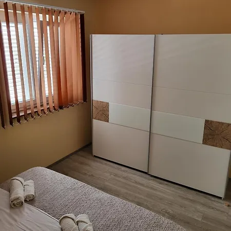 Apartamento Leonardo 1 *