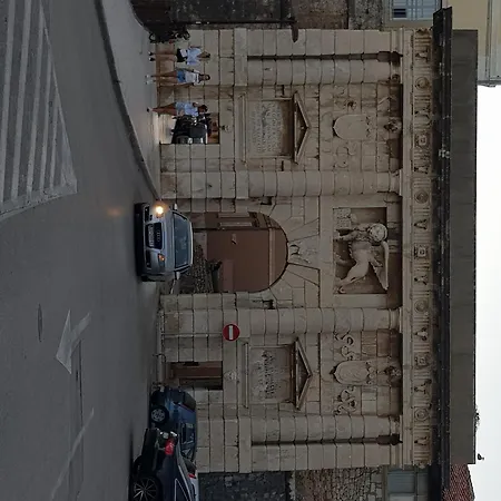 Apartament Leonardo 1 *