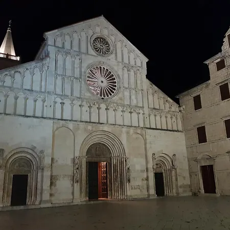Leonardo 1 * Vrsi